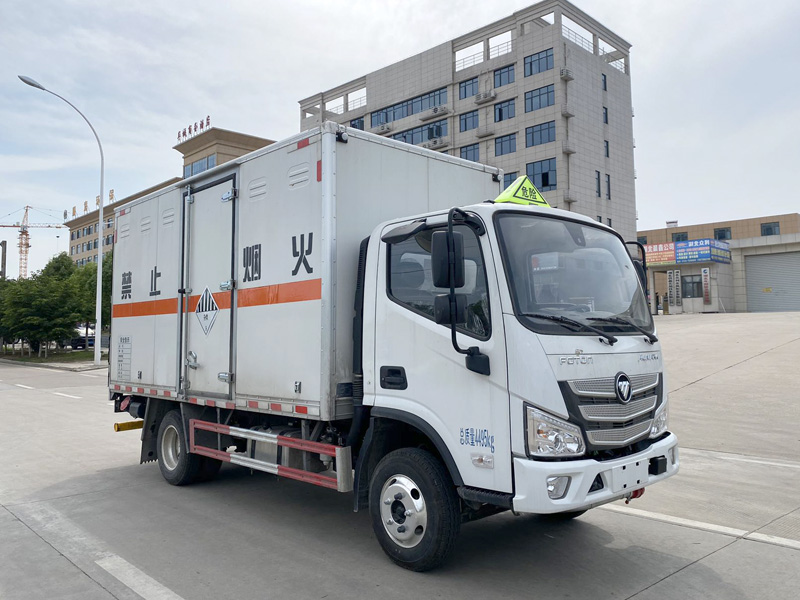 雜項危險物品廂式運輸車，運輸車，運輸車廠家，楚勝集團